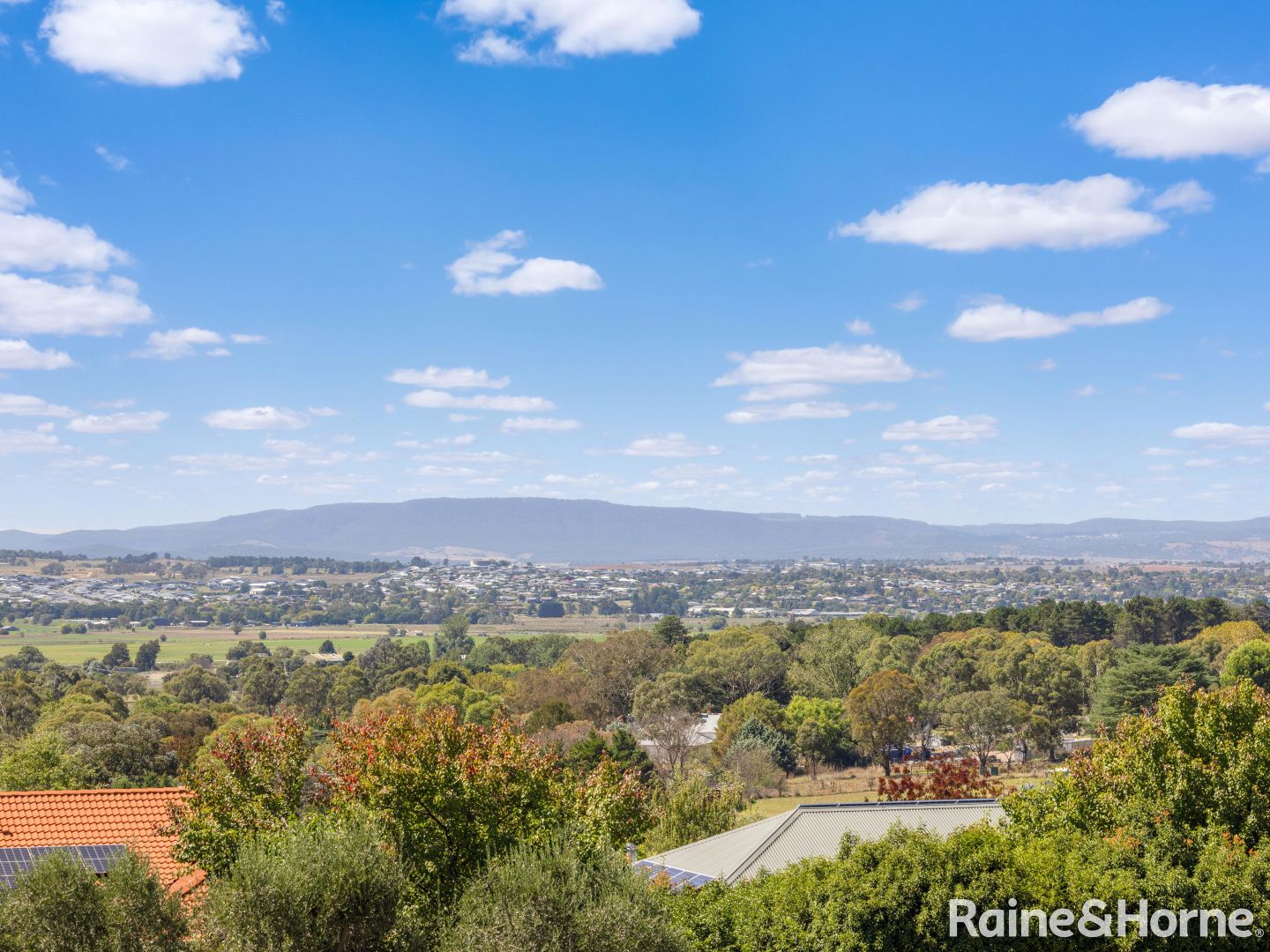 17 Lorimer Street, Llanarth NSW 2795, Image 2