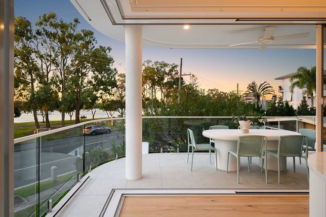 Picture of 1/3 Esplanade West, PARADISE POINT QLD 4216