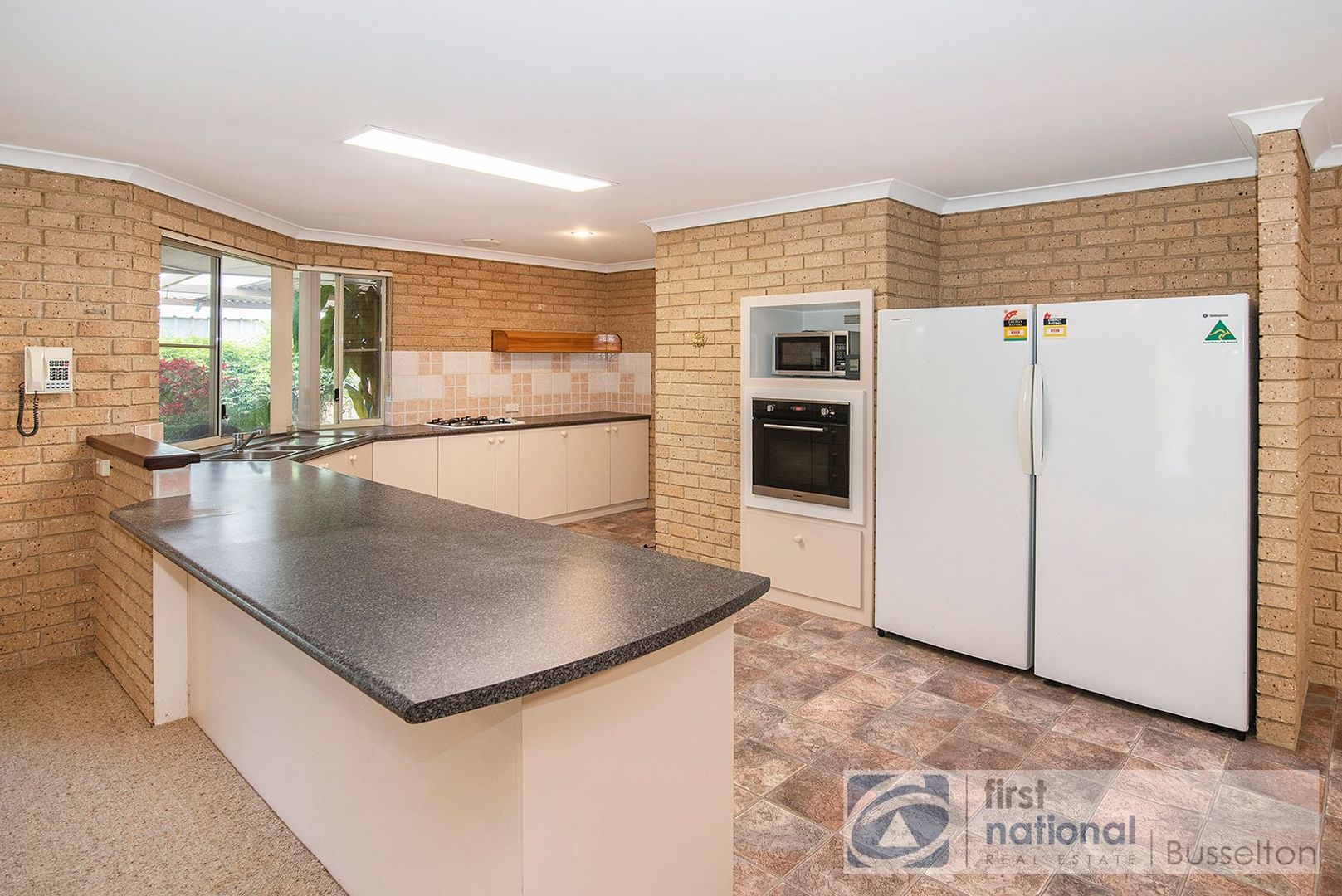 7 Huntress Cove, West Busselton WA 6280, Image 2