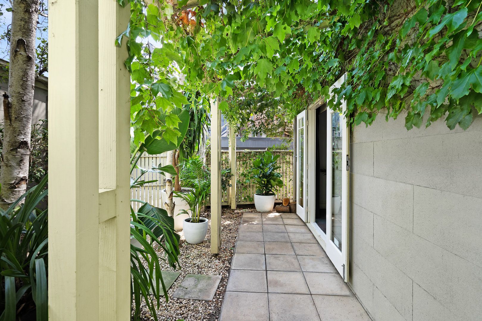 6/15 Charnwood Grove, St Kilda Property History & Address Research