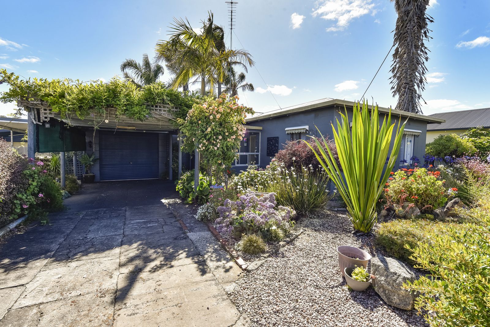 3 bedrooms House in 21 Cockburn Street MOUNT GAMBIER SA, 5290