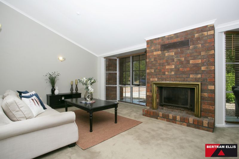 54 Bunbury Street, Stirling ACT 2611, Image 2