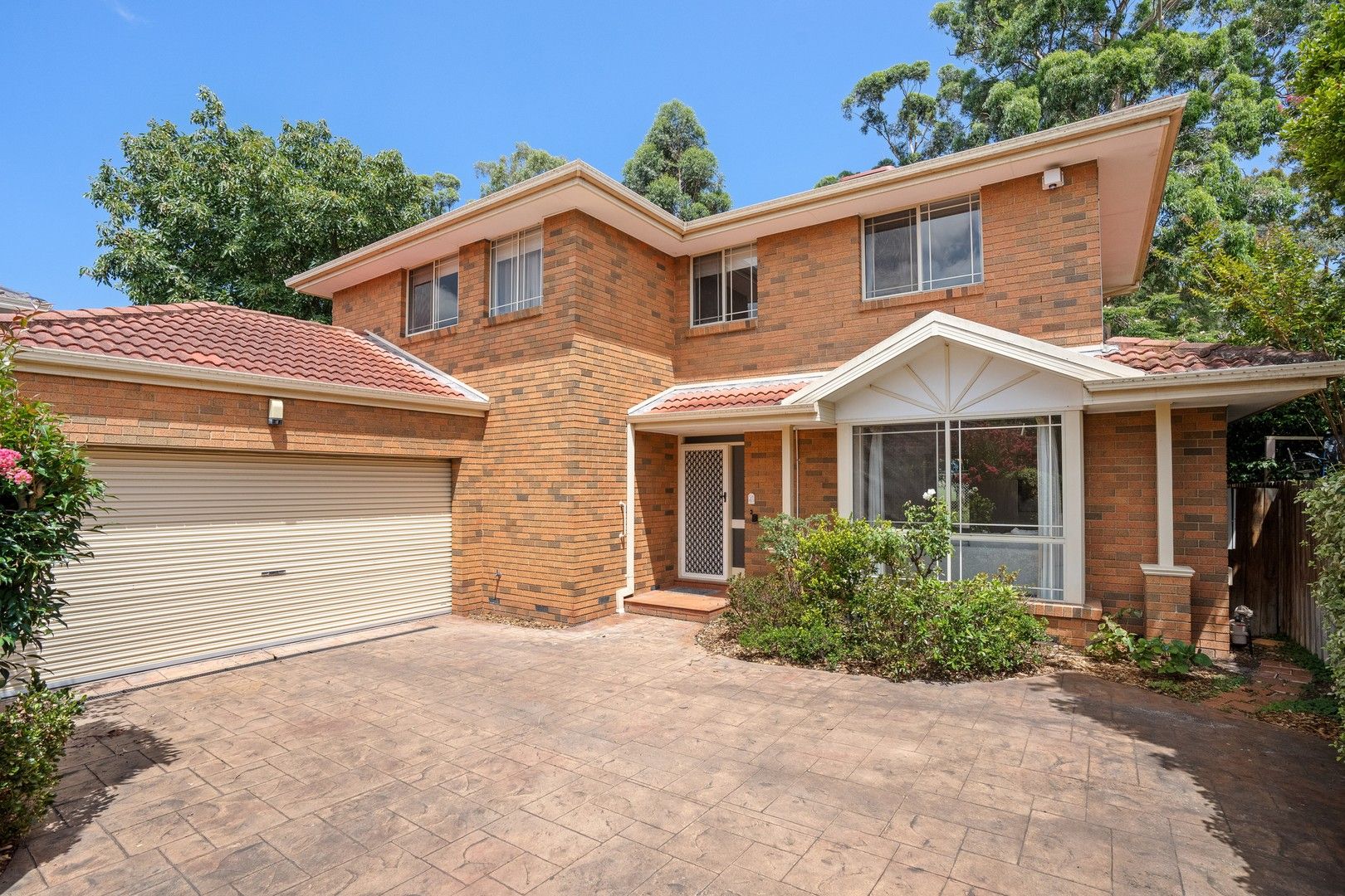 3 bedrooms Townhouse in 2/55 Victor Road BENTLEIGH EAST VIC, 3165