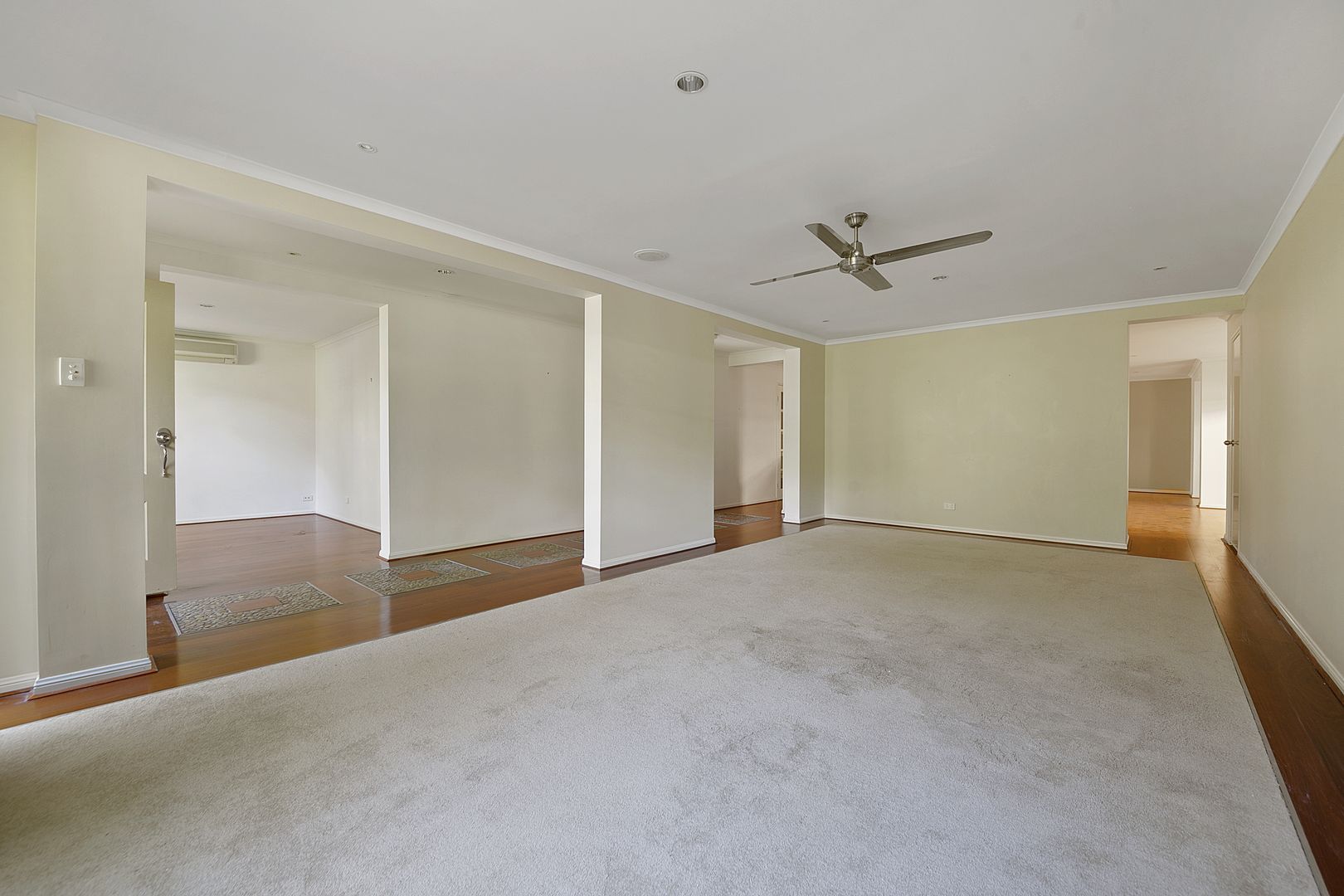 8 Brigalow Close, Bridgeman Downs QLD 4035, Image 2