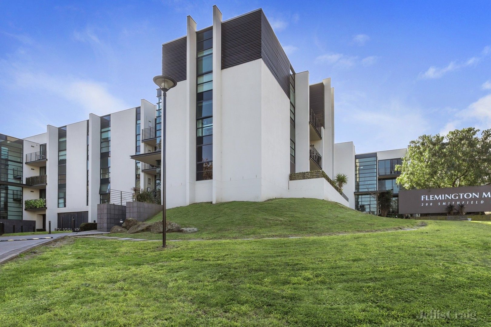3 bedrooms Apartment / Unit / Flat in 129/200 Smithfield Road FLEMINGTON VIC, 3031