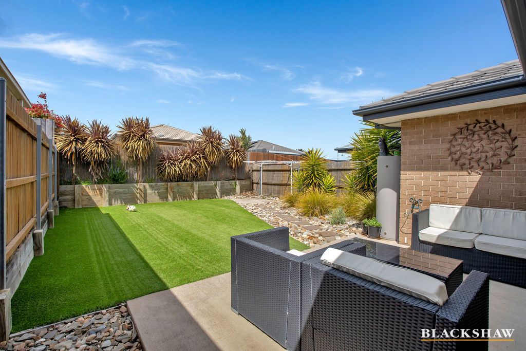 37 Daramoolen Street, Ngunnawal ACT 2913, Image 1