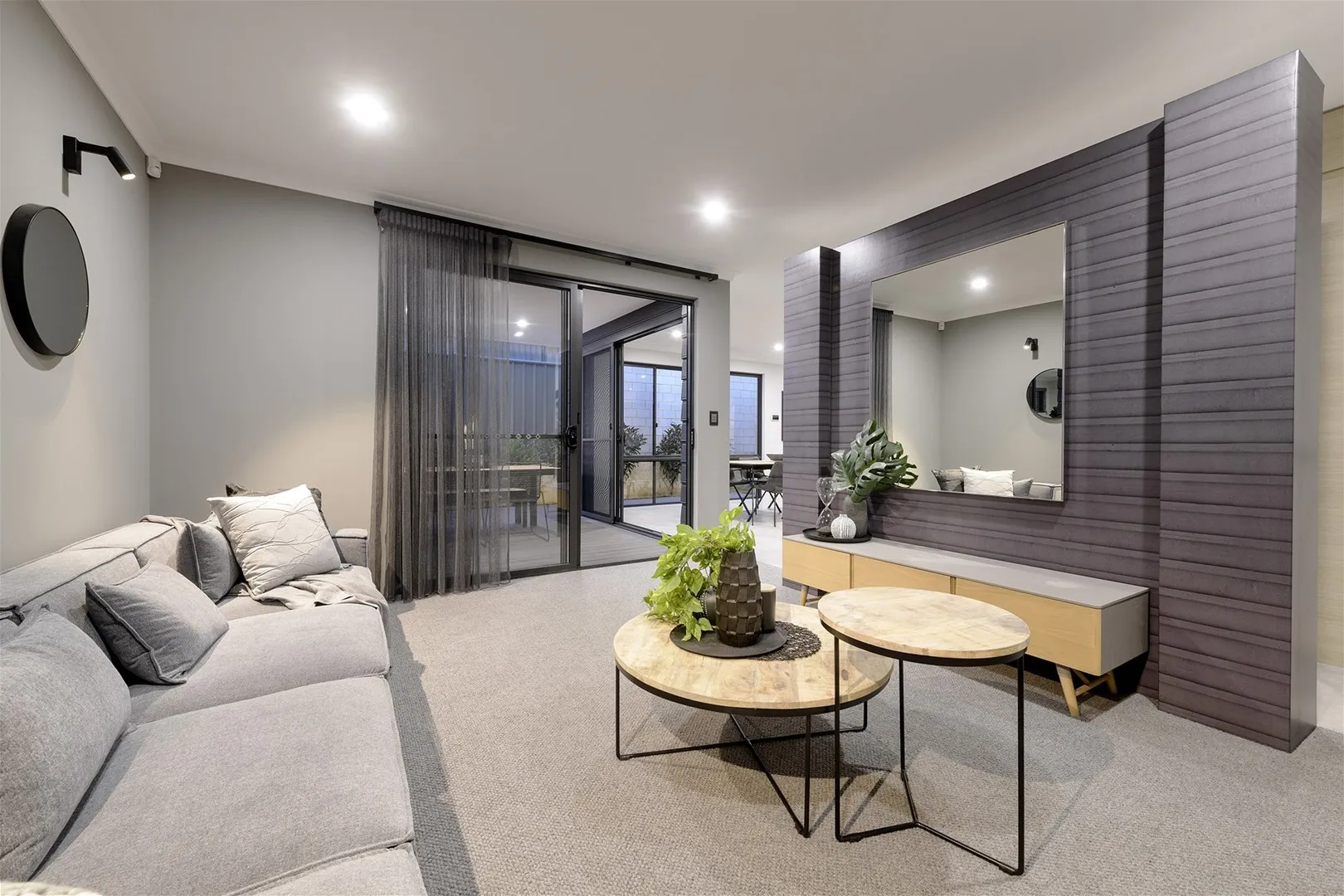 Apartment in Eglinton - View 4