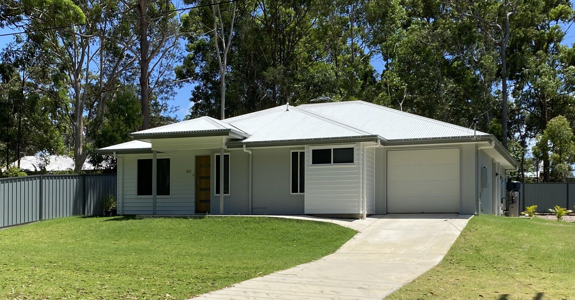 3 bedrooms House in 53 Channel Street RUSSELL ISLAND QLD, 4184
