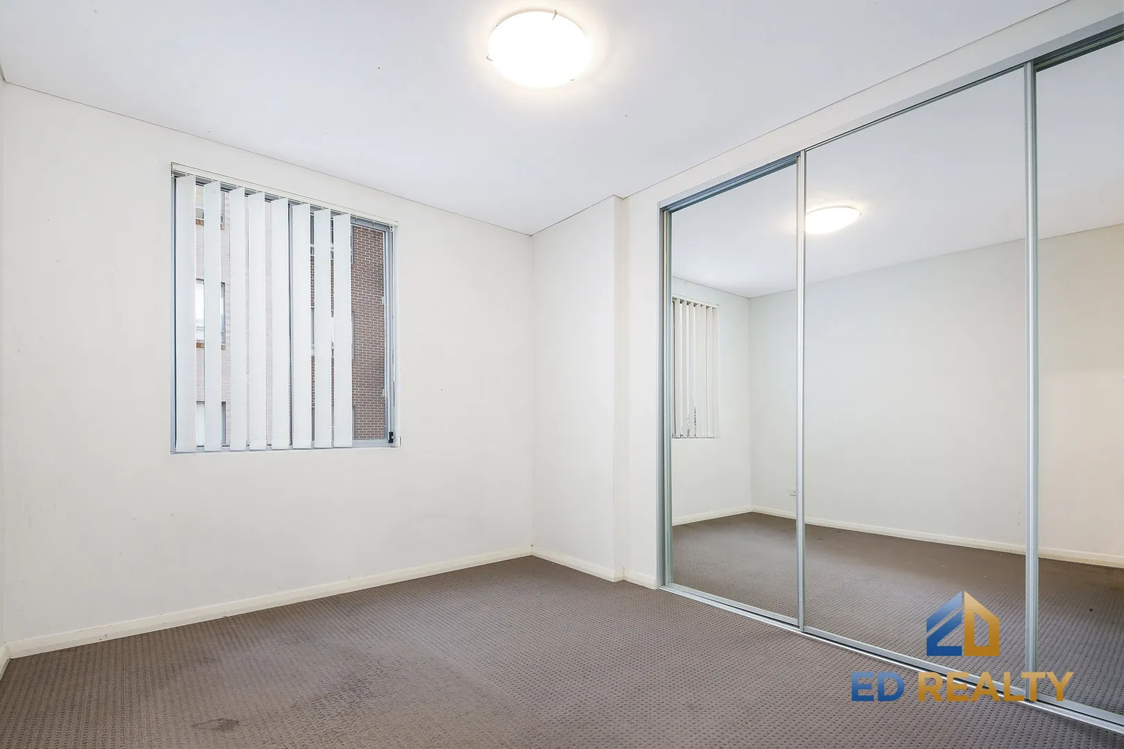 Spacious Two-Bedroom Apartment with Convenient Location - View 5