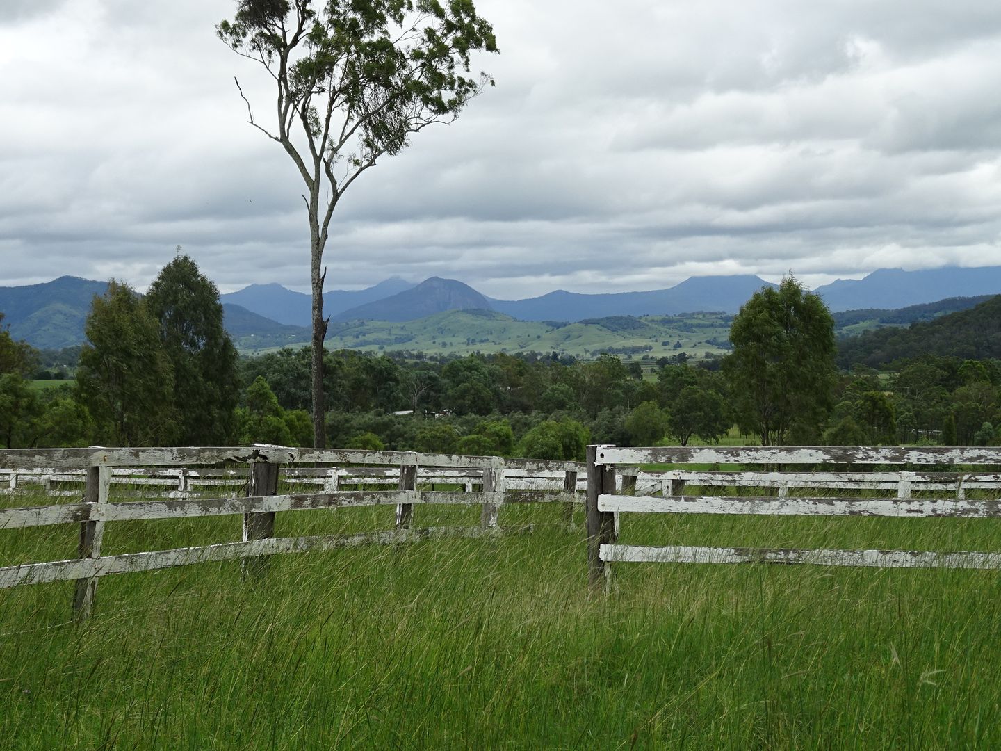 Dugandan QLD 4310, Image 1