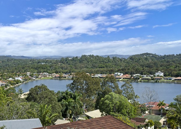 33 Jarrahdale Drive, Elanora QLD 4221