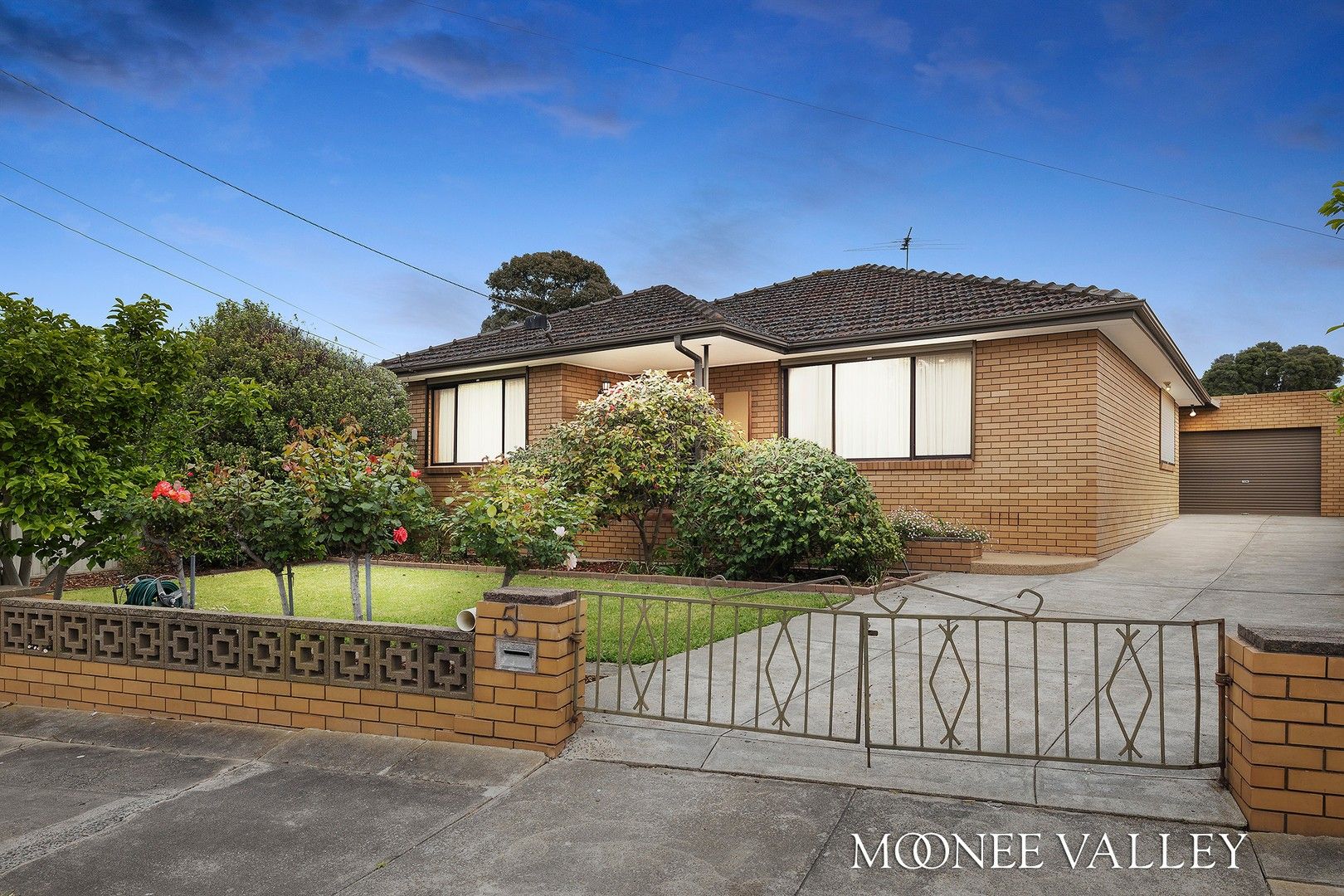 5 Annette Court, Avondale Heights VIC 3034, Image 0