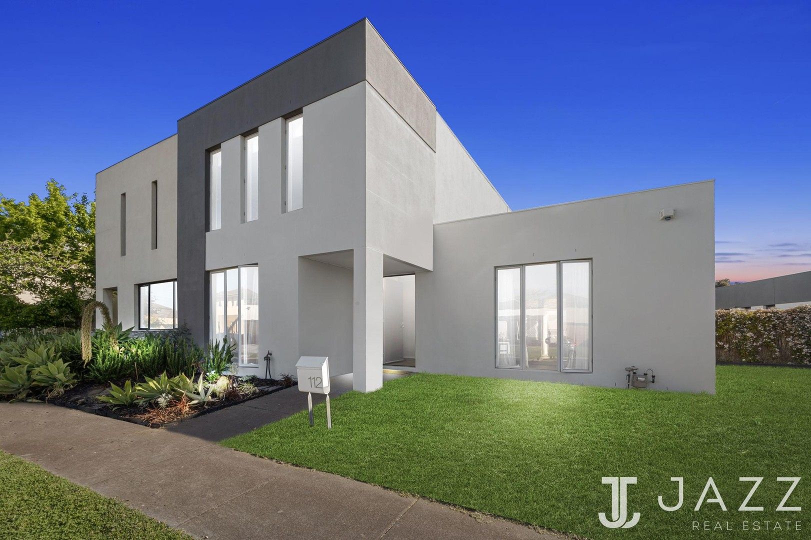 4 bedrooms Townhouse in 112 Signature Boulevard POINT COOK VIC, 3030