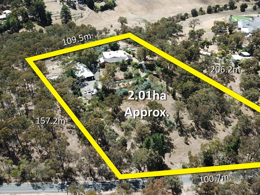 188 Black Gully Road, Diamond Creek VIC 3089, Image 1