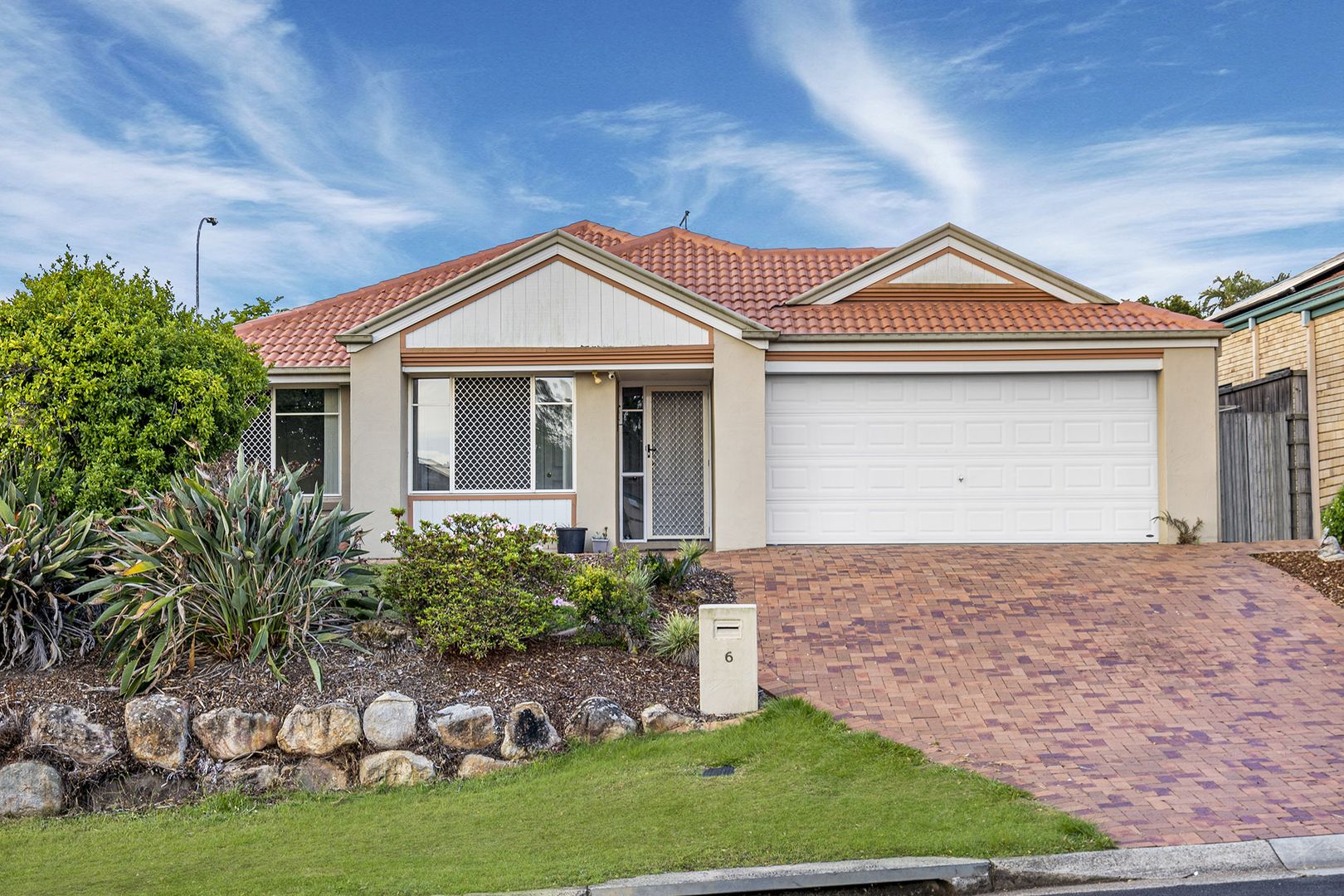 6 Pinedale Crescent, Parkinson QLD 4115, Image 1