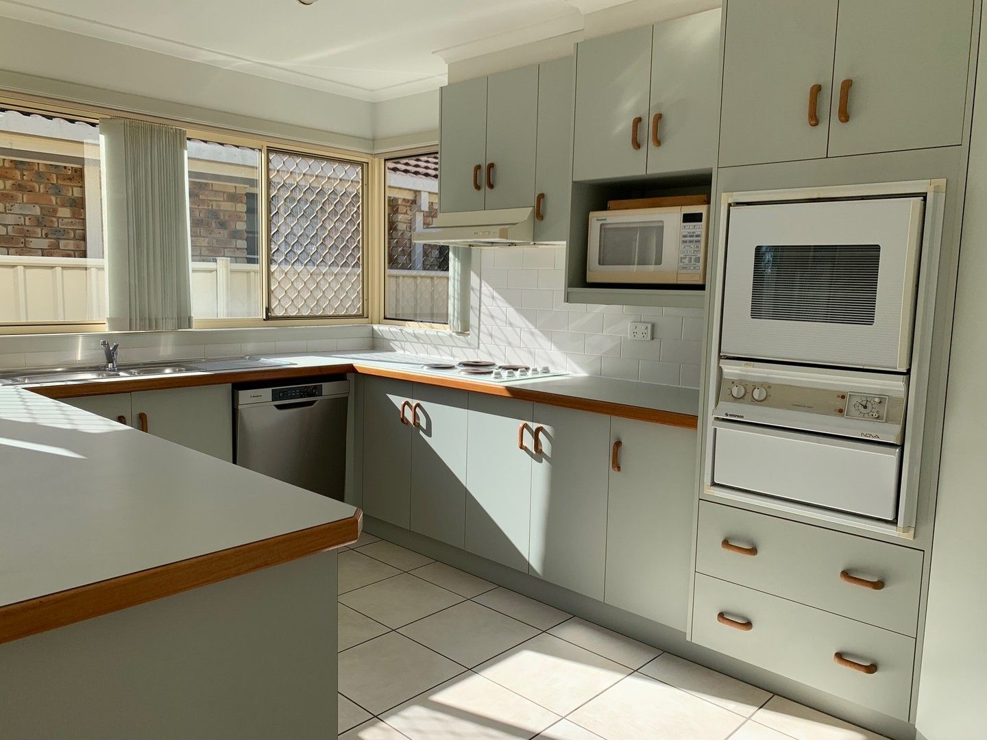 3 bedrooms House in 2/40 Orion Drive YAMBA NSW, 2464