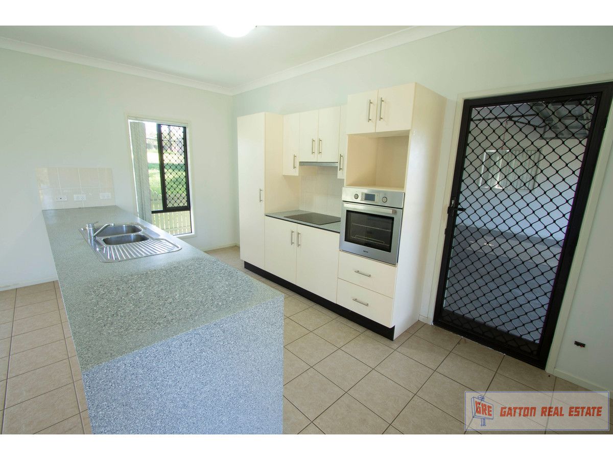 8 Huntingdale Drive, Regency Downs QLD 4341, Image 1