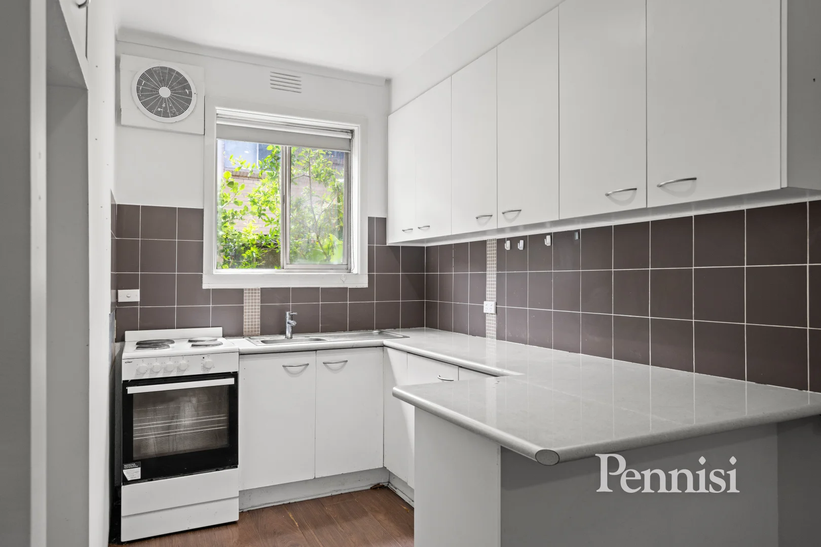 Additional image 5 of 16/12 Surrey Street, Pascoe Vale VIC 3044