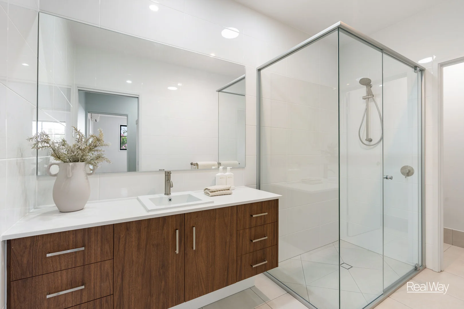 Additional image 21 of 1/221 Mackenzie Street, Centenary Heights QLD 4350