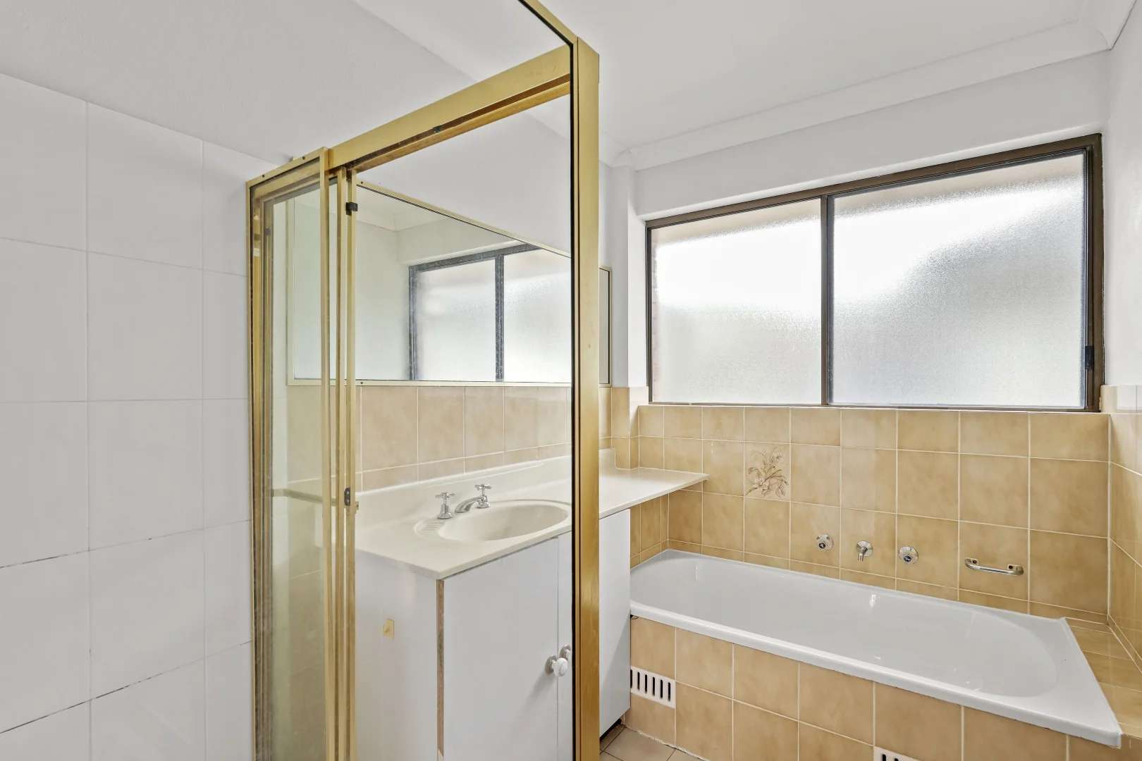 Additional image 6 of 2/2 Henley Avenue, Terrigal NSW 2260