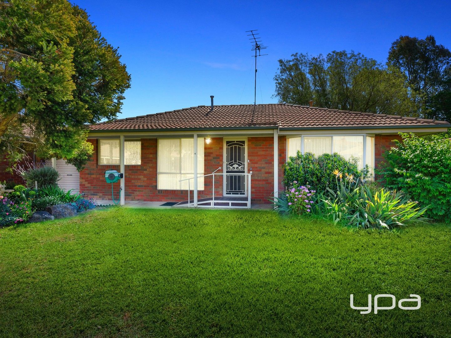 6/8 Simpson Street, Bacchus Marsh VIC 3340, Image 0