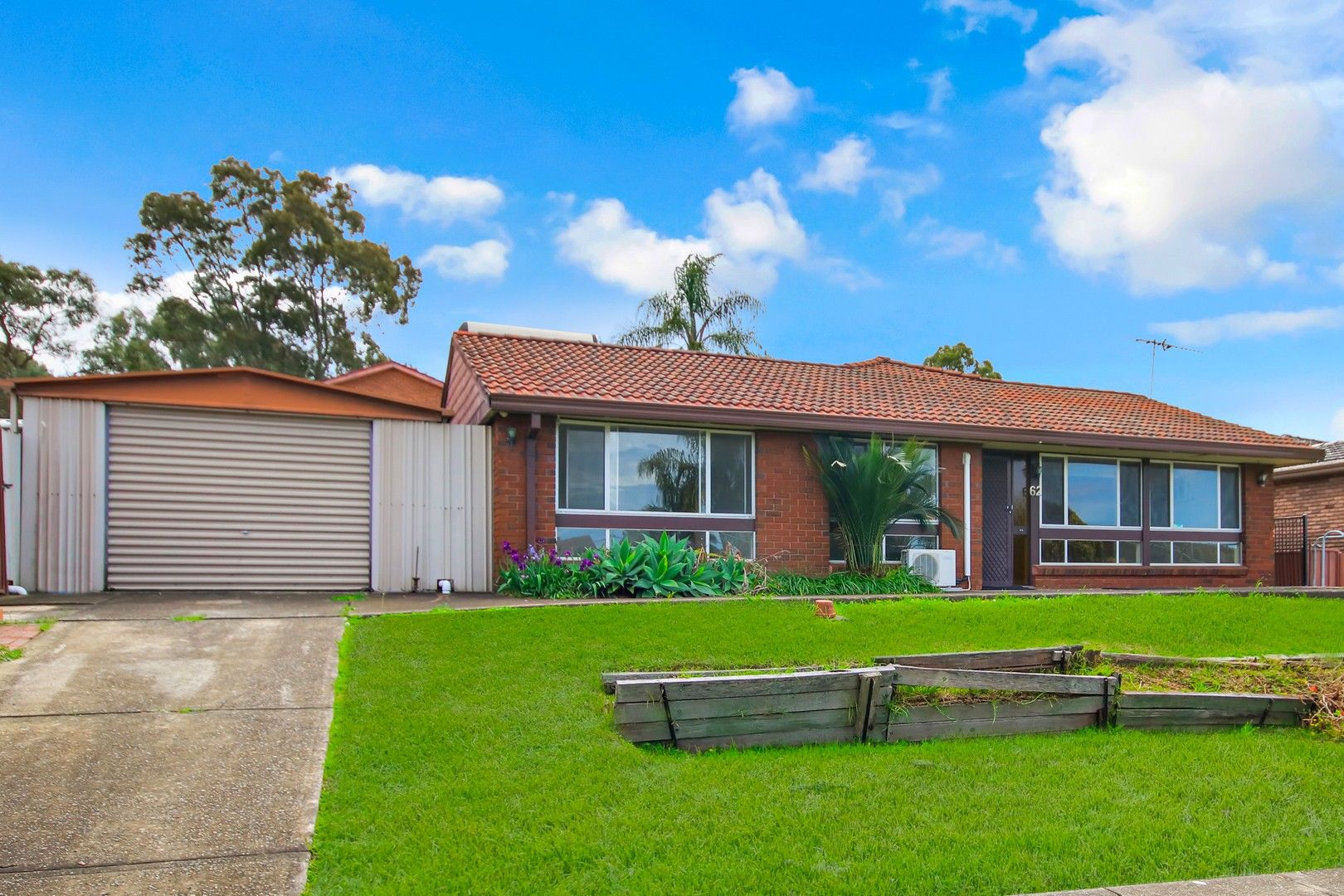 62 Cowley Crescent, Prospect NSW 2148, Image 0