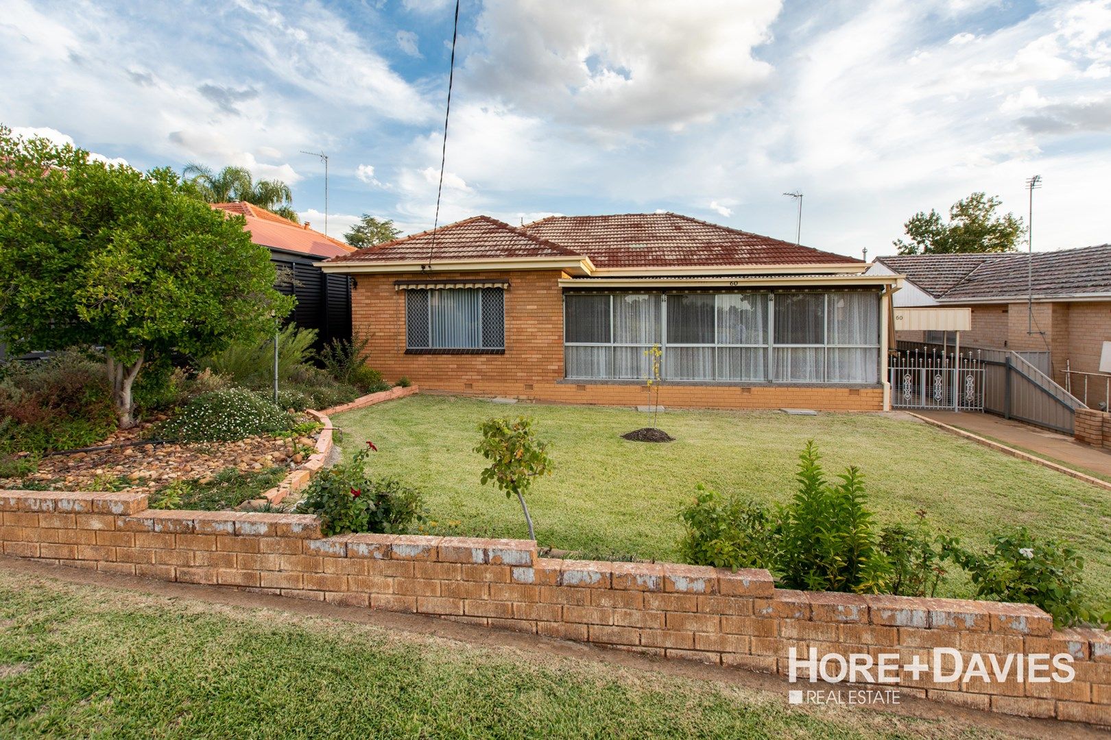 60 Walteela Avenue, Mount Austin NSW 2650