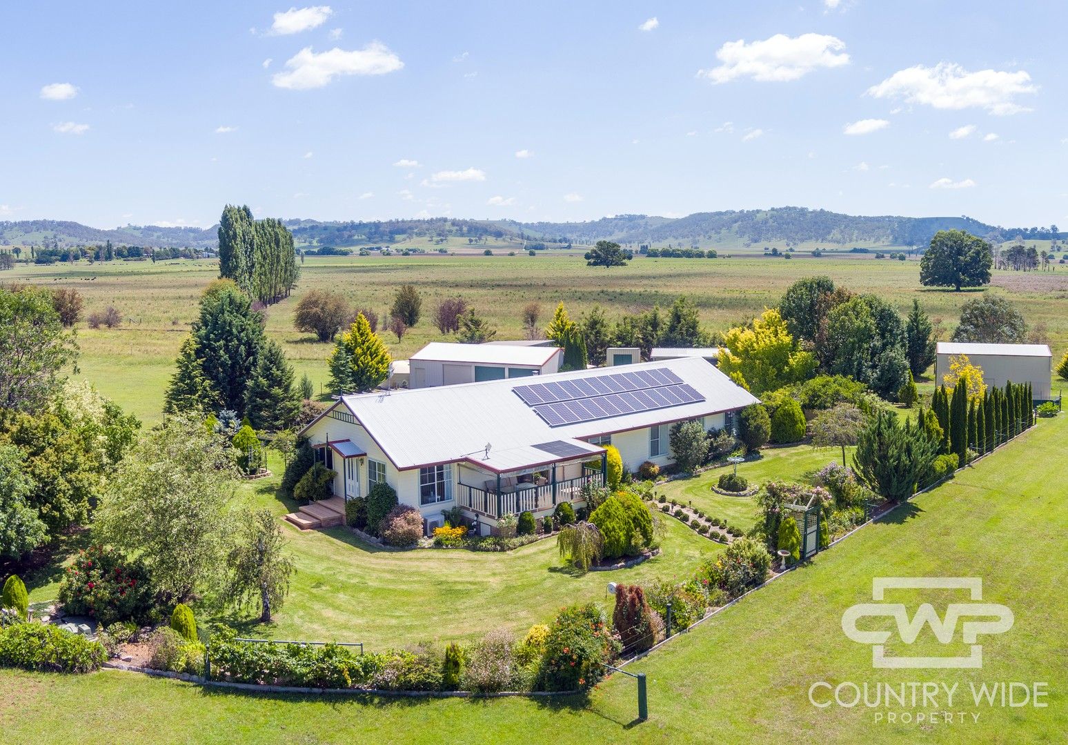 6 Surrey Park Court, Glen Innes NSW 2370, Image 0