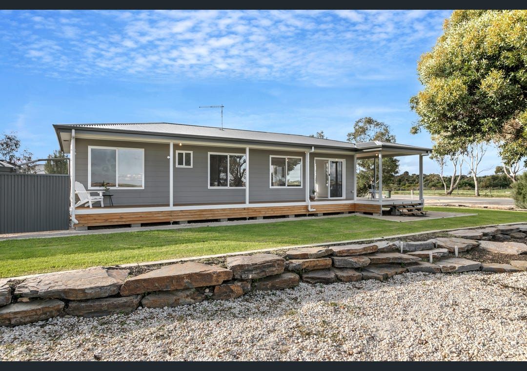 3 bedrooms House in 1 George Mason Street WELLINGTON EAST SA, 5259