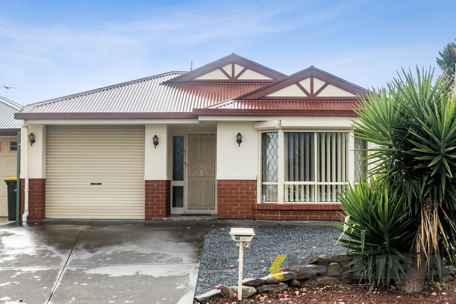 4 bedrooms House in 43 Rm Williams Drive WALKLEY HEIGHTS SA, 5098