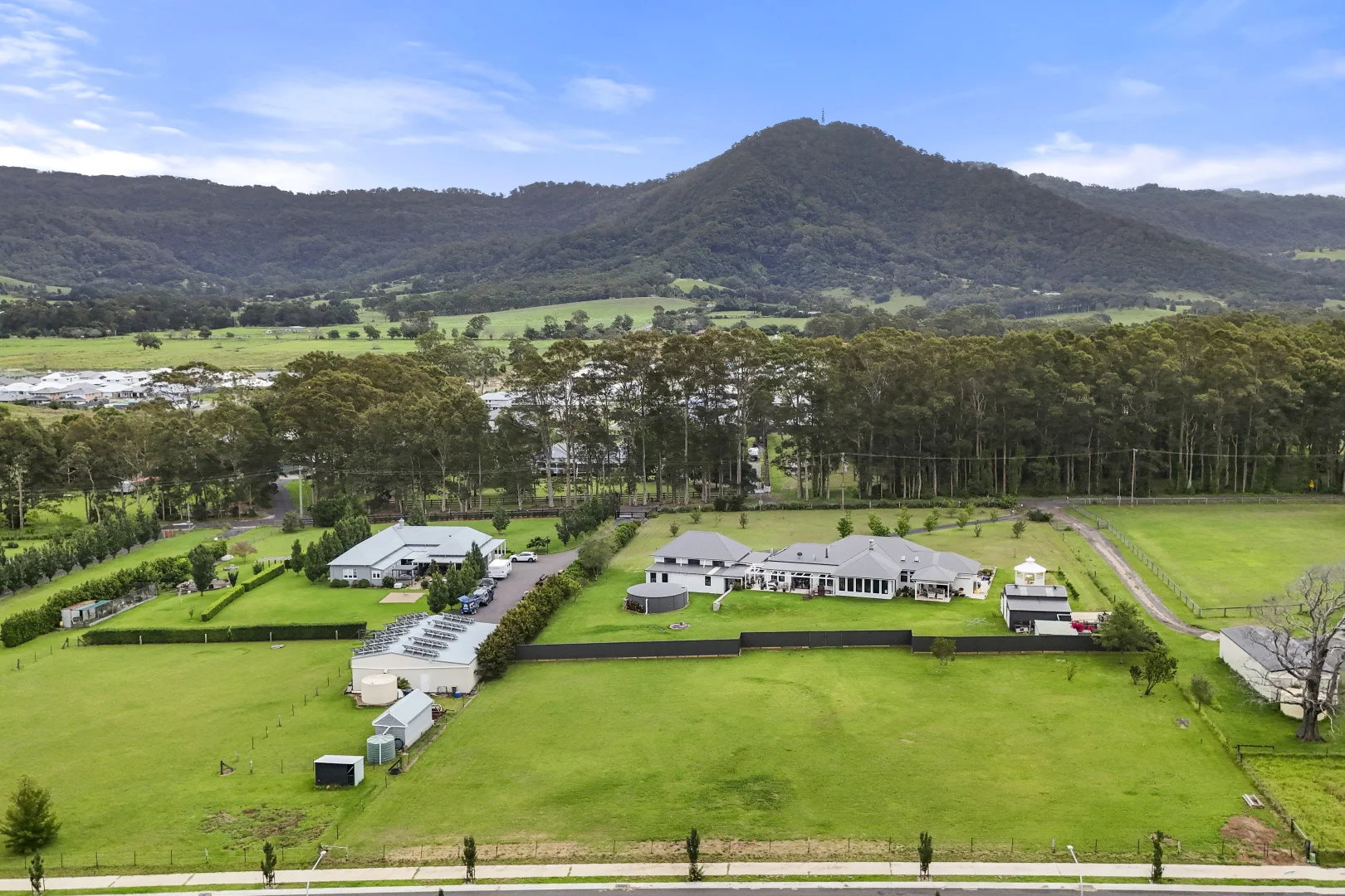 Additional image 4 of 'The Rise', Badagarang NSW 2540