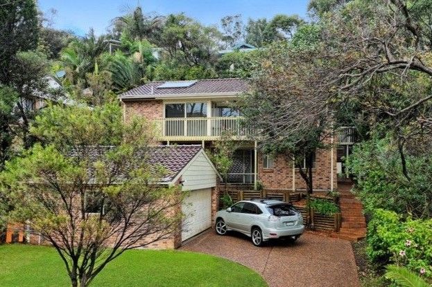 4 bedrooms House in 15 Oceano Street COPACABANA NSW, 2251