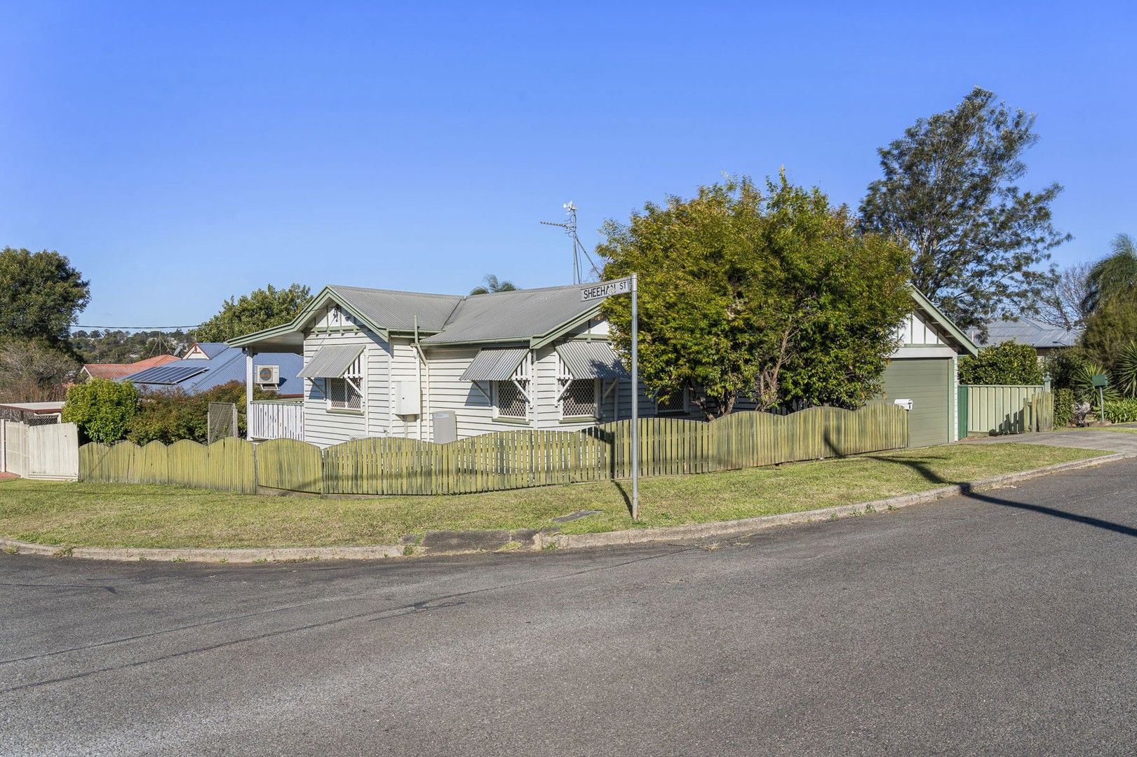 3 bedrooms House in 6 Searle Street SOUTH TOOWOOMBA QLD, 4350