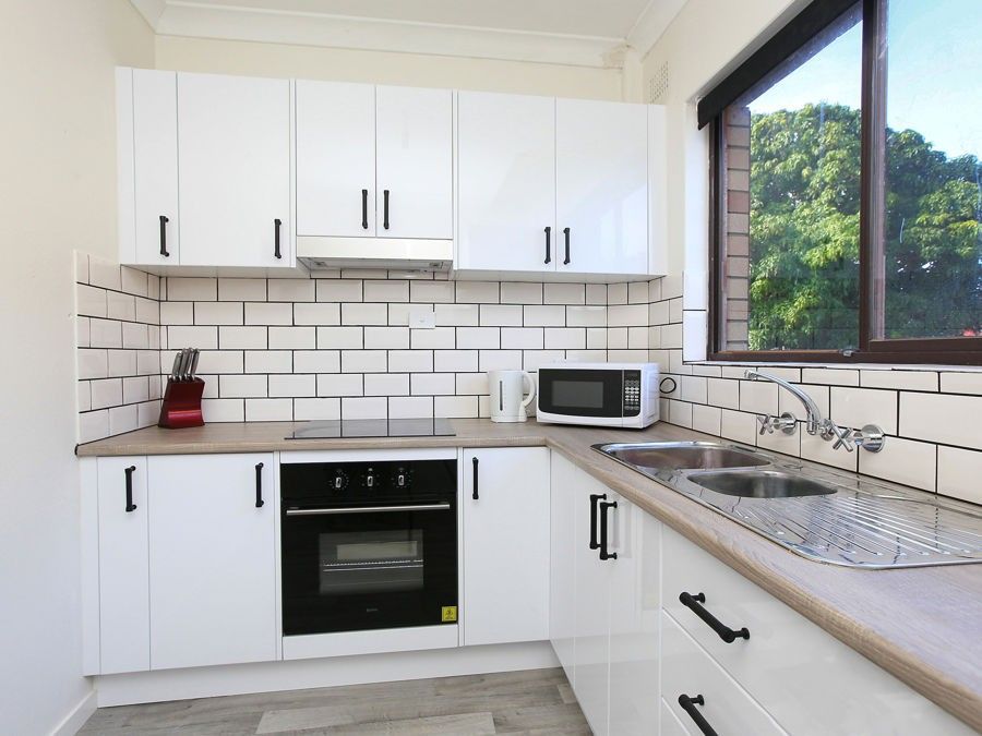 2 bedrooms Apartment / Unit / Flat in 8/61 Azalea Avenue COFFS HARBOUR NSW, 2450