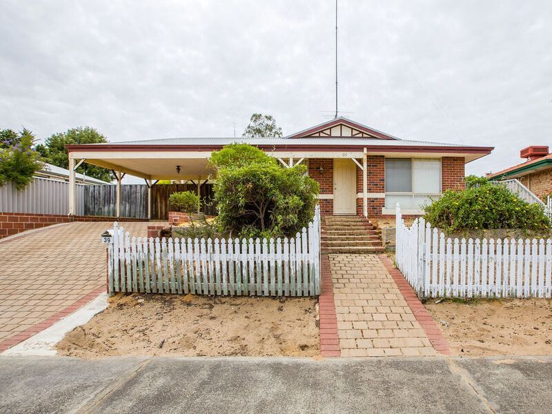 39 Nalbarra Drive, Usher WA 6230, Image 0