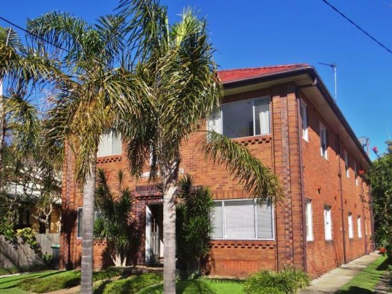 2 bedrooms Apartment / Unit / Flat in 4/79 Tooke Street COOKS HILL NSW, 2300