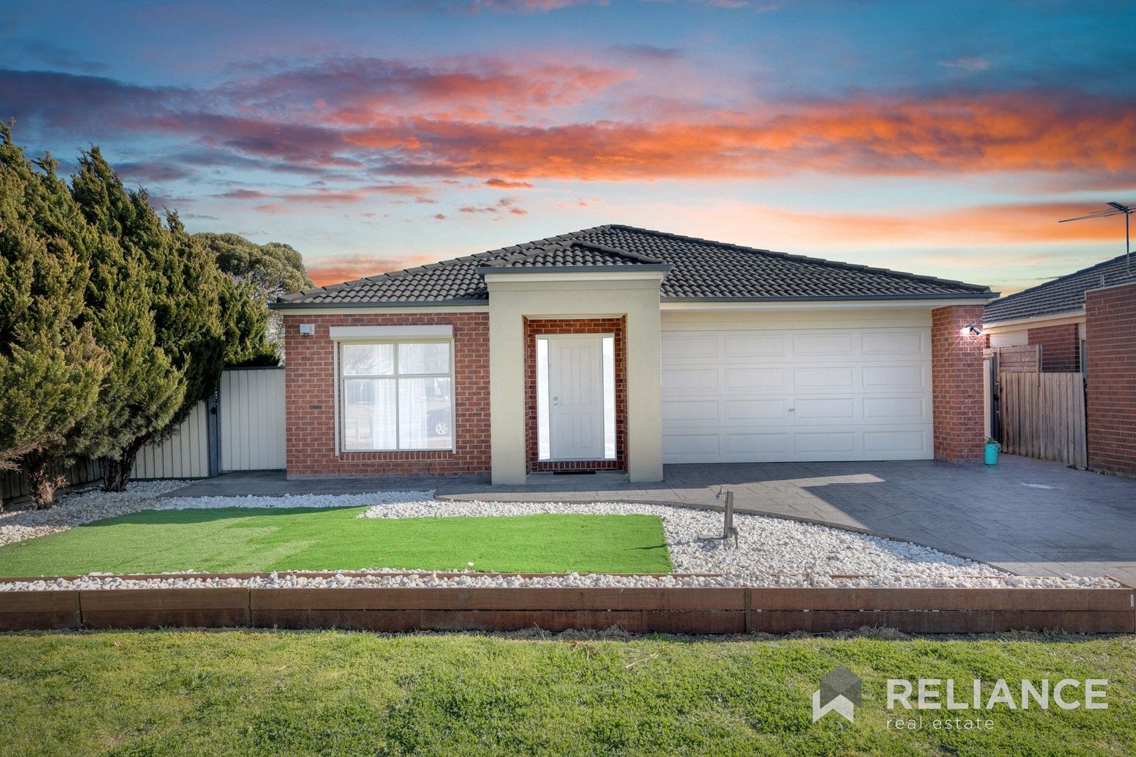 12 Oakbank Court, Roxburgh Park VIC 3064, Image 0