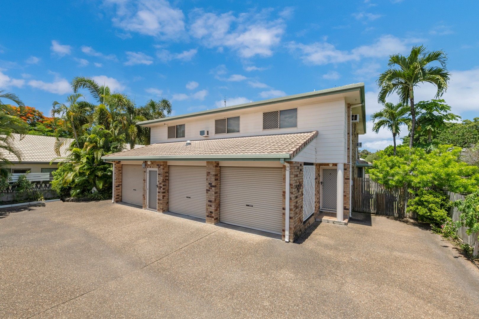 2 bedrooms Apartment / Unit / Flat in 4/56 Lowth Street ROSSLEA QLD, 4812