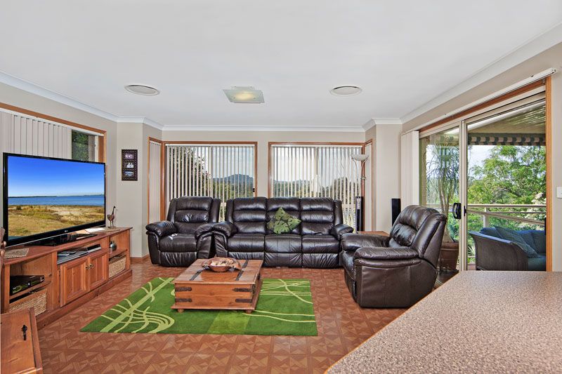 134 Woodbury Park Drive, MARDI NSW 2259, Image 2