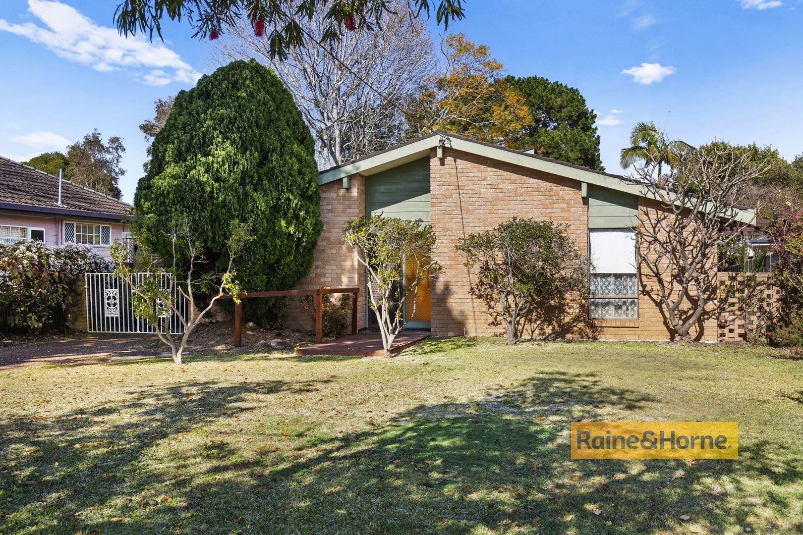 39 Camellia Circle, Woy Woy NSW 2256, Image 0