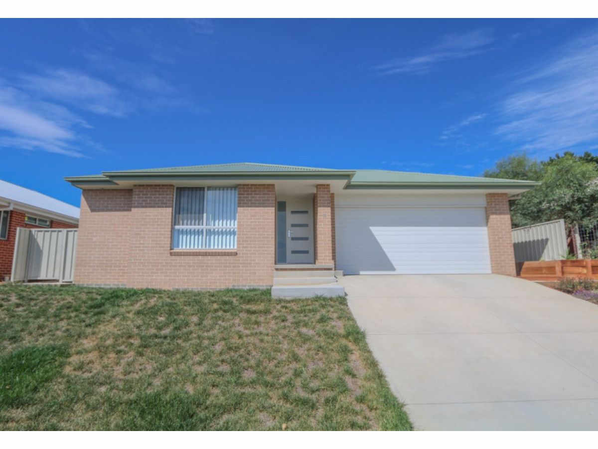 12 Dees Close, Gormans Hill NSW 2795, Image 0