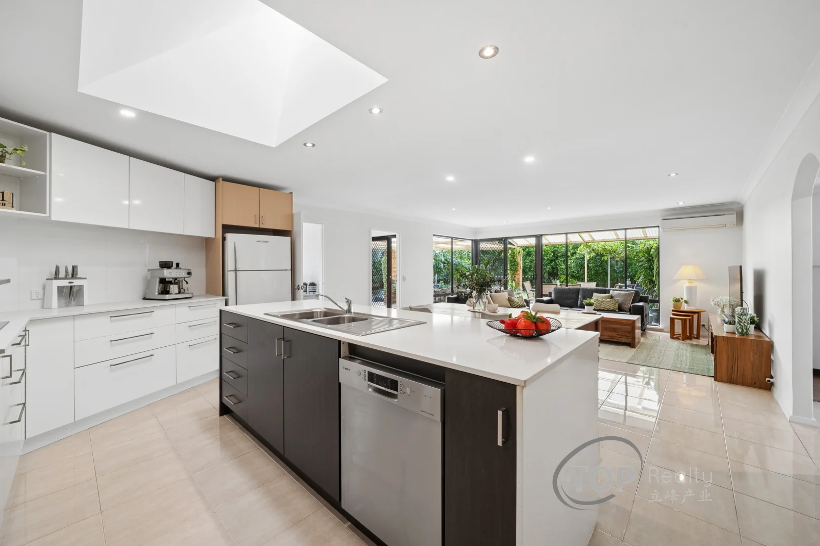 Additional image 16 of 8 Hertford Close, Bull Creek WA 6149