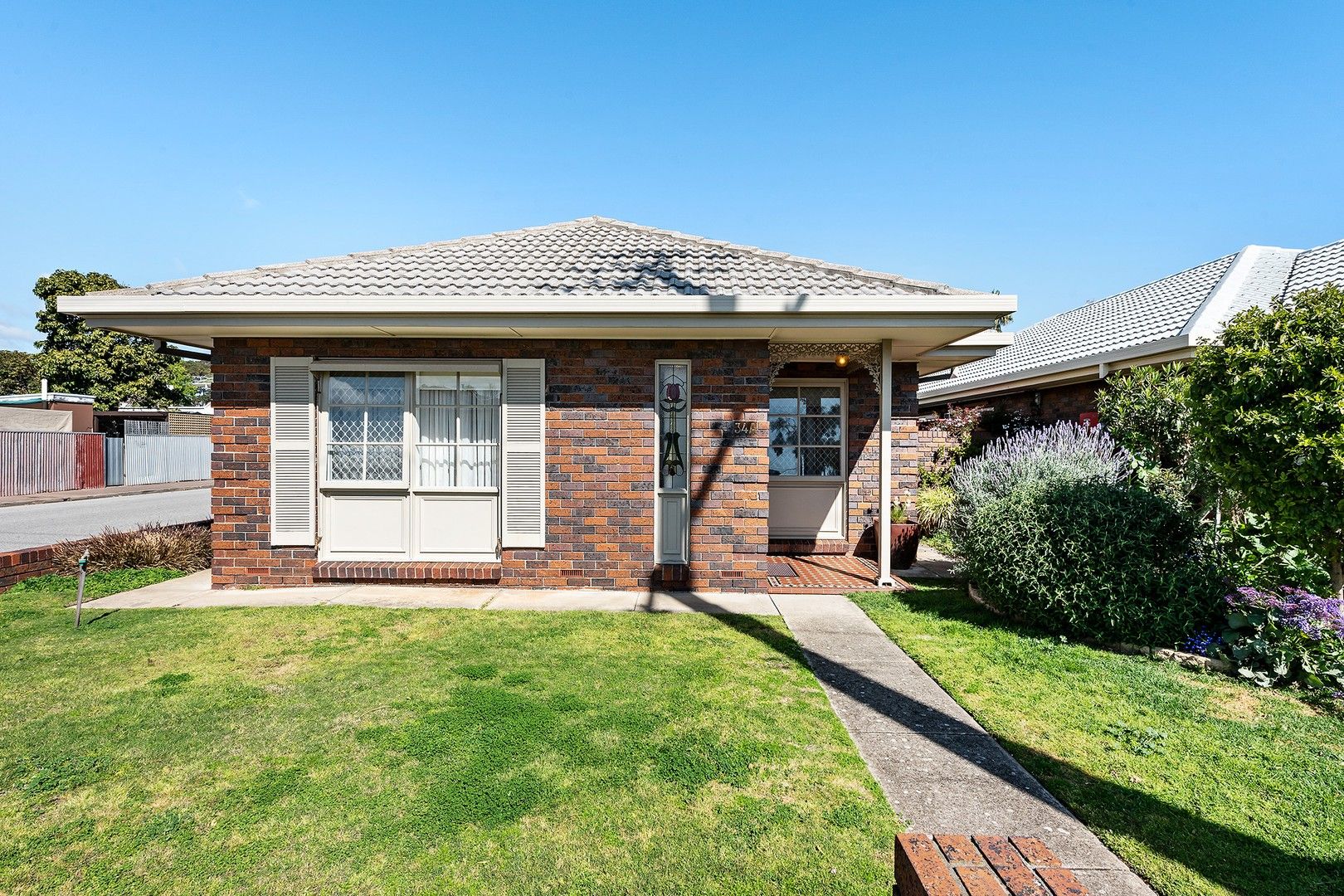 2 bedrooms House in 34a Bath Street GLENELG SOUTH SA, 5045