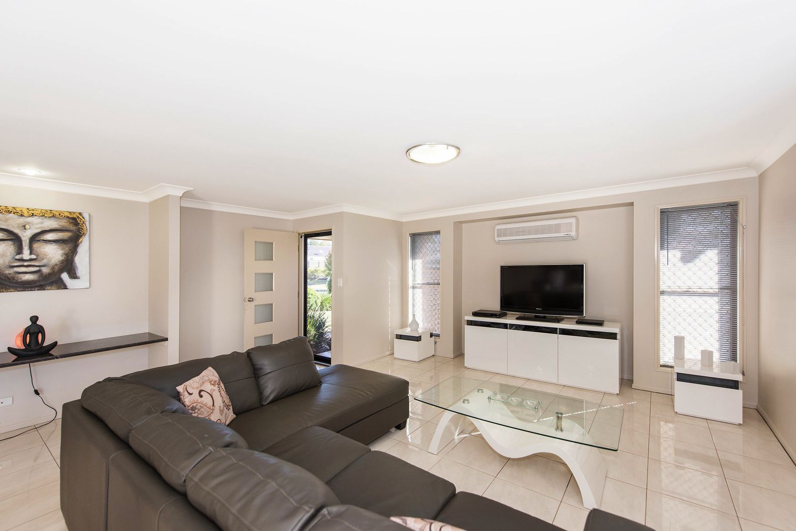 Unit 1/16 Sambar Ct, Kearneys Spring QLD 4350, Image 2