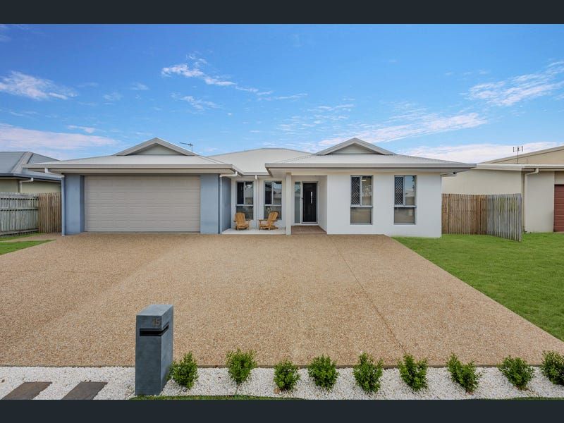 4 bedrooms House in 15 Pongamia Parade MOUNT LOW QLD, 4818