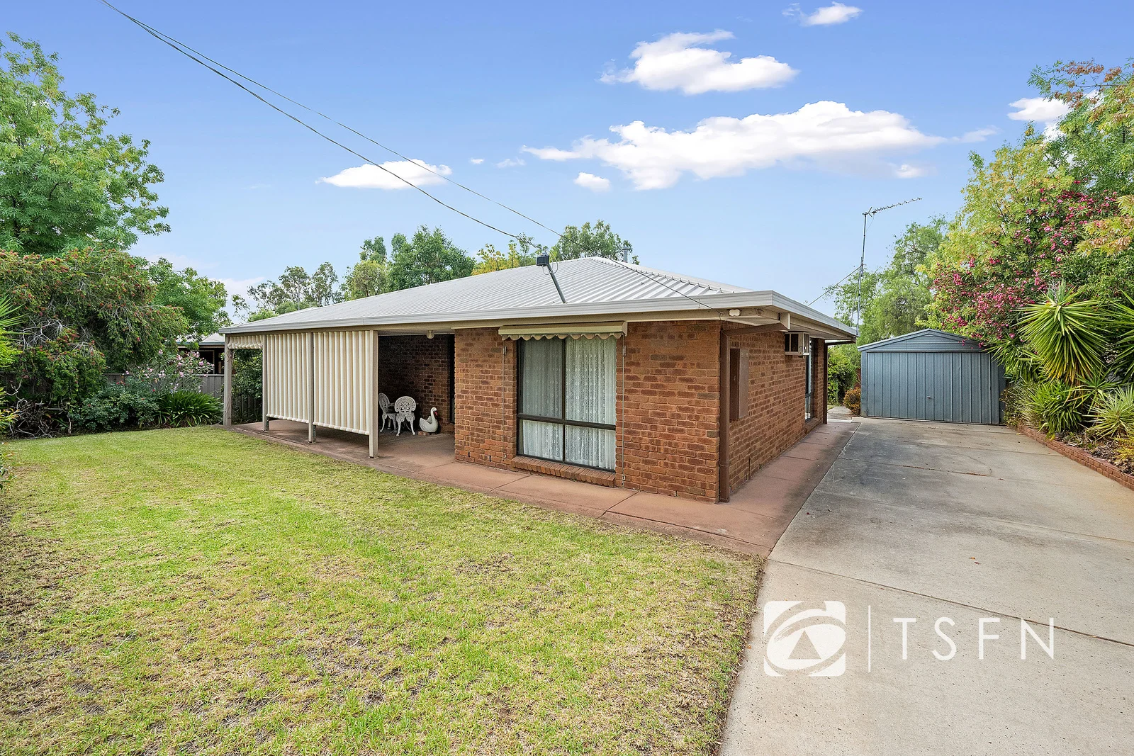 6 Lazarus St, West Bendigo VIC 3550