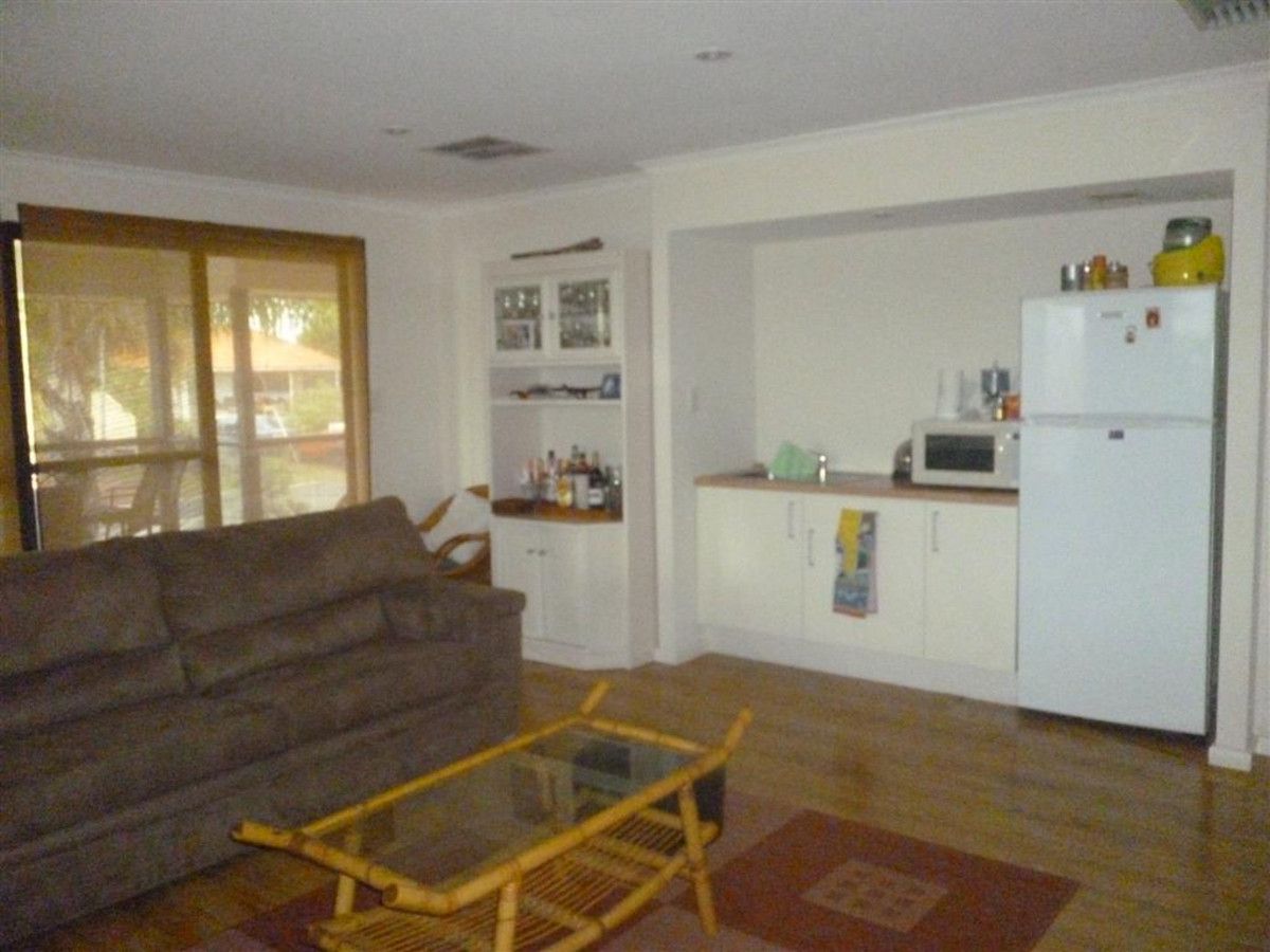127 Ormsby Terrace, Mandurah WA 6210, Image 2