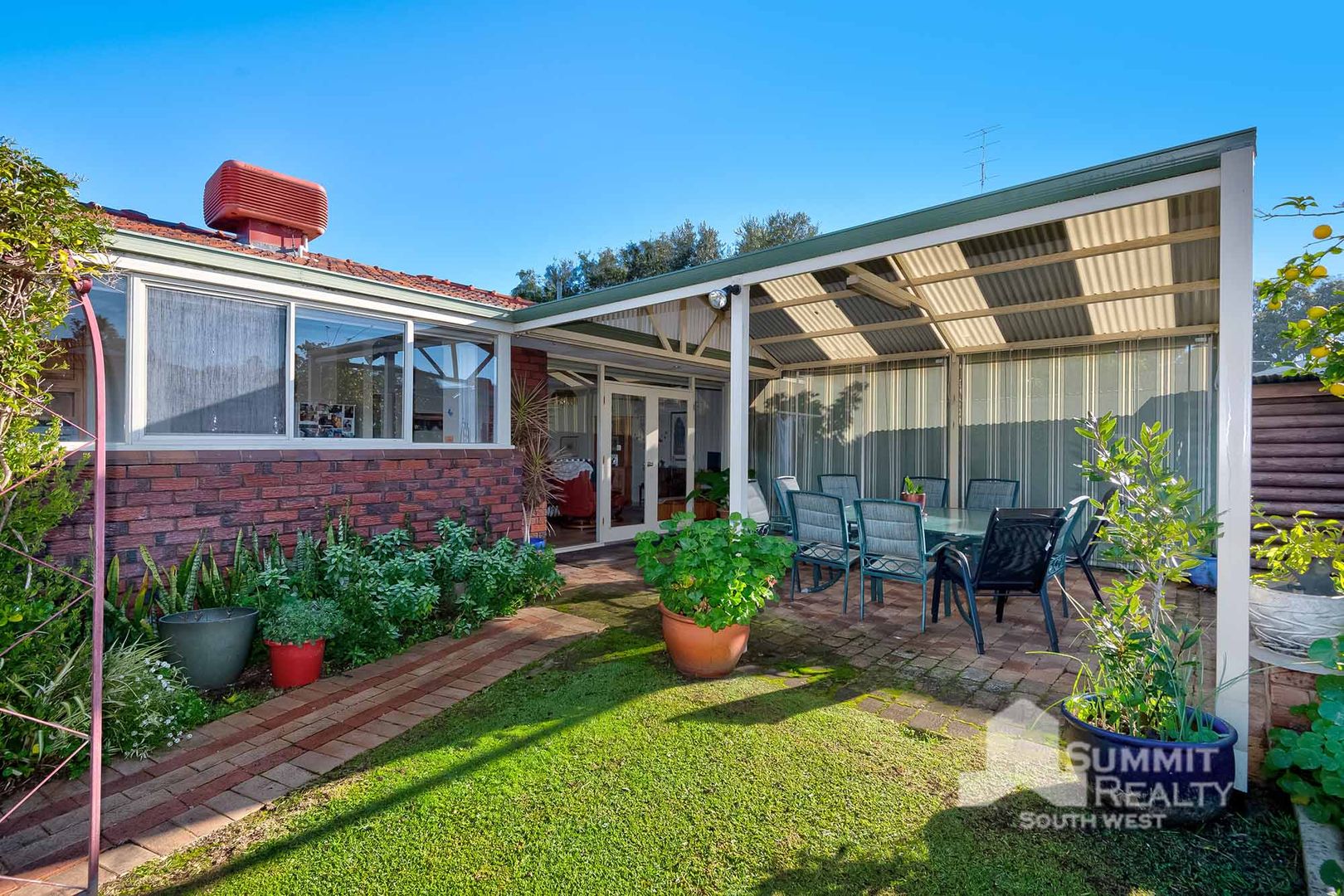 12 Dunbarton Way, Withers WA 6230, Image 2