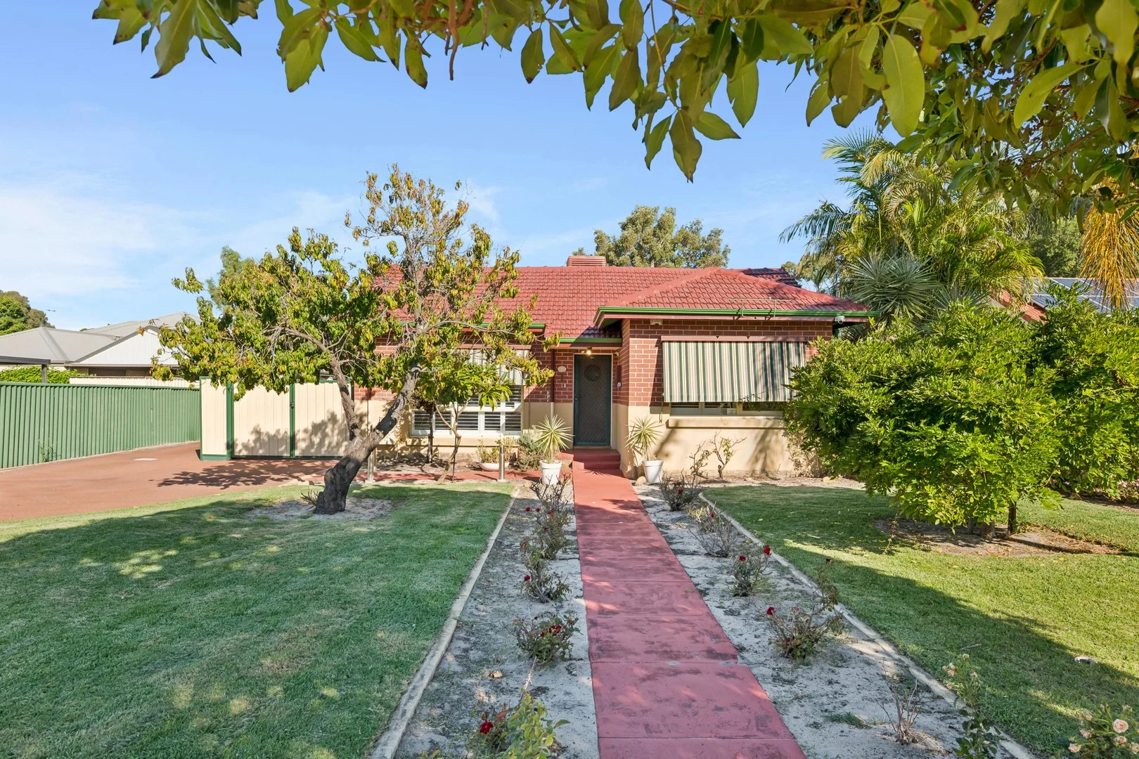 Primary image of 8 Bernice Way, Thornlie WA 6108