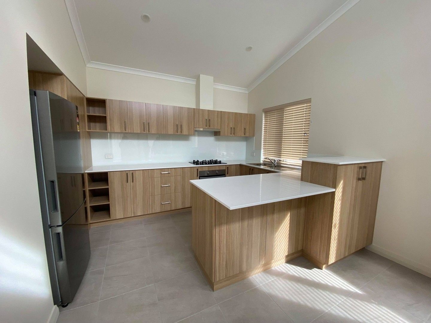 2 bedrooms Apartment / Unit / Flat in 4/5/6 - 52 Parkin Street ROCKINGHAM WA, 6168